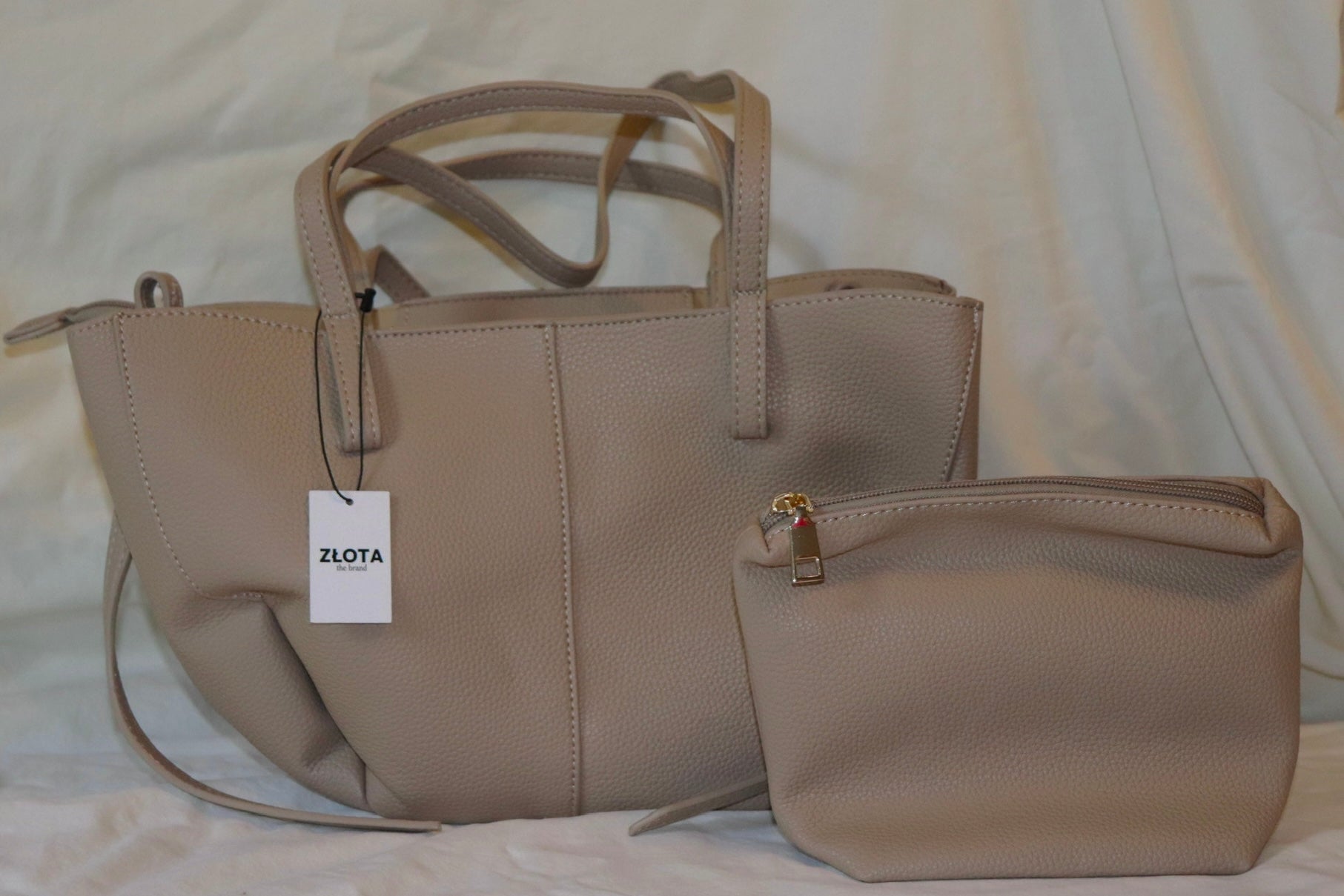 CITY ESSENTIAL TOTE
